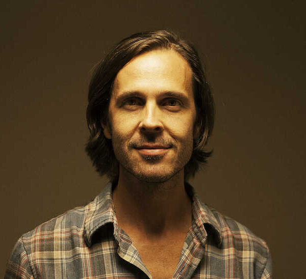 “Vivemos uma ótima fase”: Walter Schreifels discute estreia do Rival Schools no Brasil, estado da cena e mais