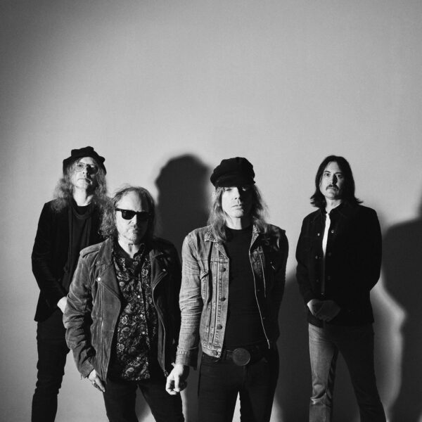 THE HELLACOPTERS lança coletânea de raridades ‘Cream Of The Crap! Volume 3’