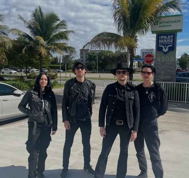 Tribulation, com Luana Dametto (Crypta), se apresenta sábado em São Paulo