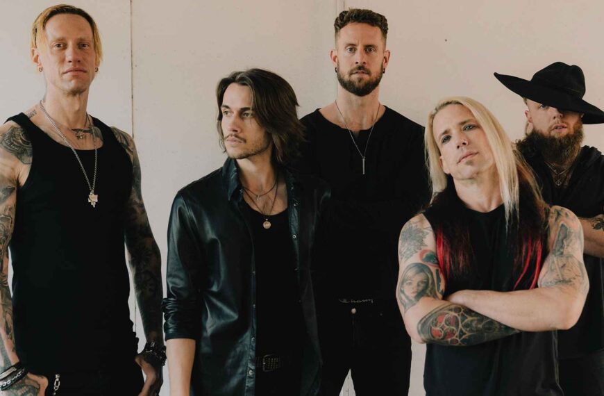 Velvet Chains anuncia seu novo single, O Visceral “Hurt Me”