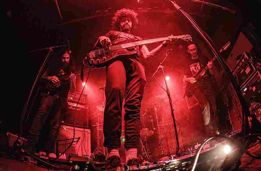 Cinerea anuncia “To Ground Myself in the Present”, novo trabalho que une sludge atmosférico, post-metal e blackened hardcore