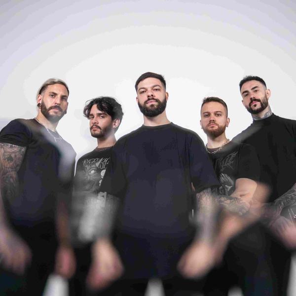 Curveless lança álbum A Place I Never Left em show especial no Jai Club, em São Paulo