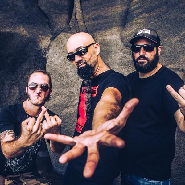 Banda de Thrash Metal Old-School Lomor lança novo álbum “Sabouk Rouge”