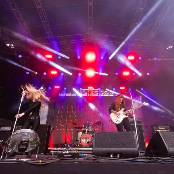 Morbidez do Lucifer encontra o sol do meio-dia e o calor brutal do Bangers Open Air