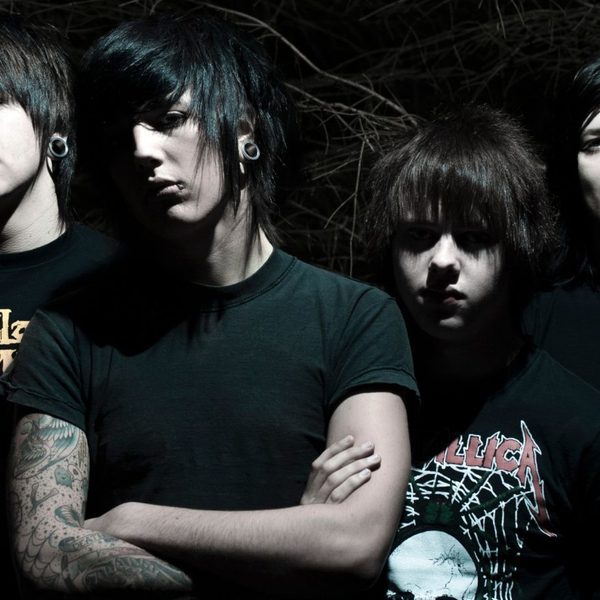 Bring Me The Horizon anuncia versão regravada de seu álbum de estreia de 2006, Count Your Blessings