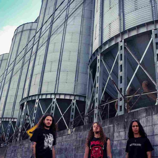 Atrocitus consolida ascensão do single “Veneno” com show ao lado da lenda sueca In Flames