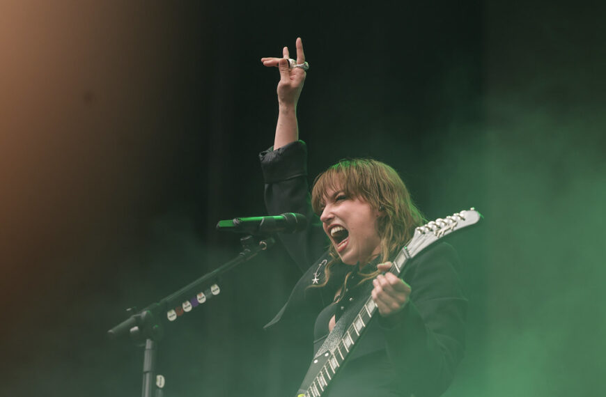 Halestorm retorna ao Brasil após 9 anos e combina hard rock com empoderamento feminino no Monsters of Rock