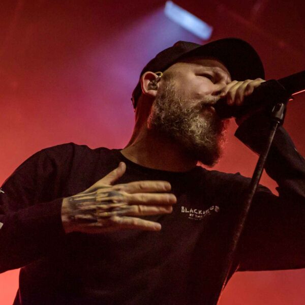 In Flames entrega noite de celebração ao death metal melódico em sideshow na Audio, em São Paulo