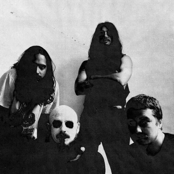 Sangue de Bode decreta “O Funeral de Tudo” em novo álbum