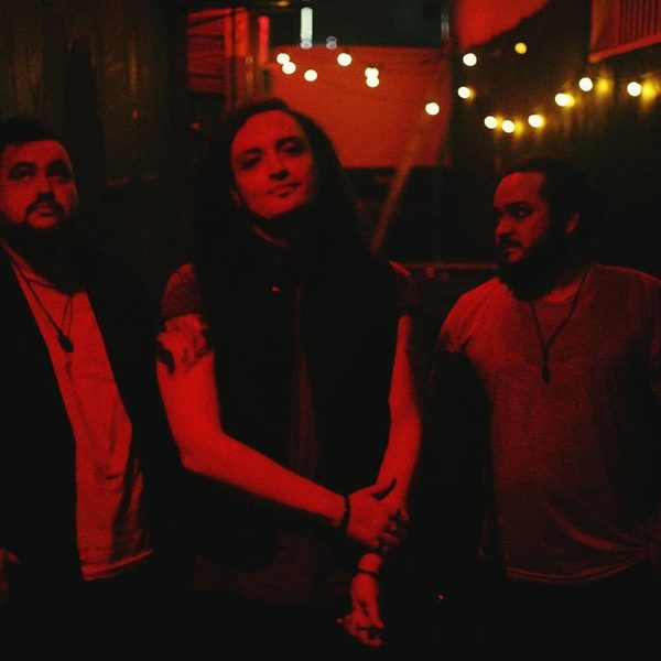 OVM mergulha nos ciclos da mente no novo EP ‘Senóides’