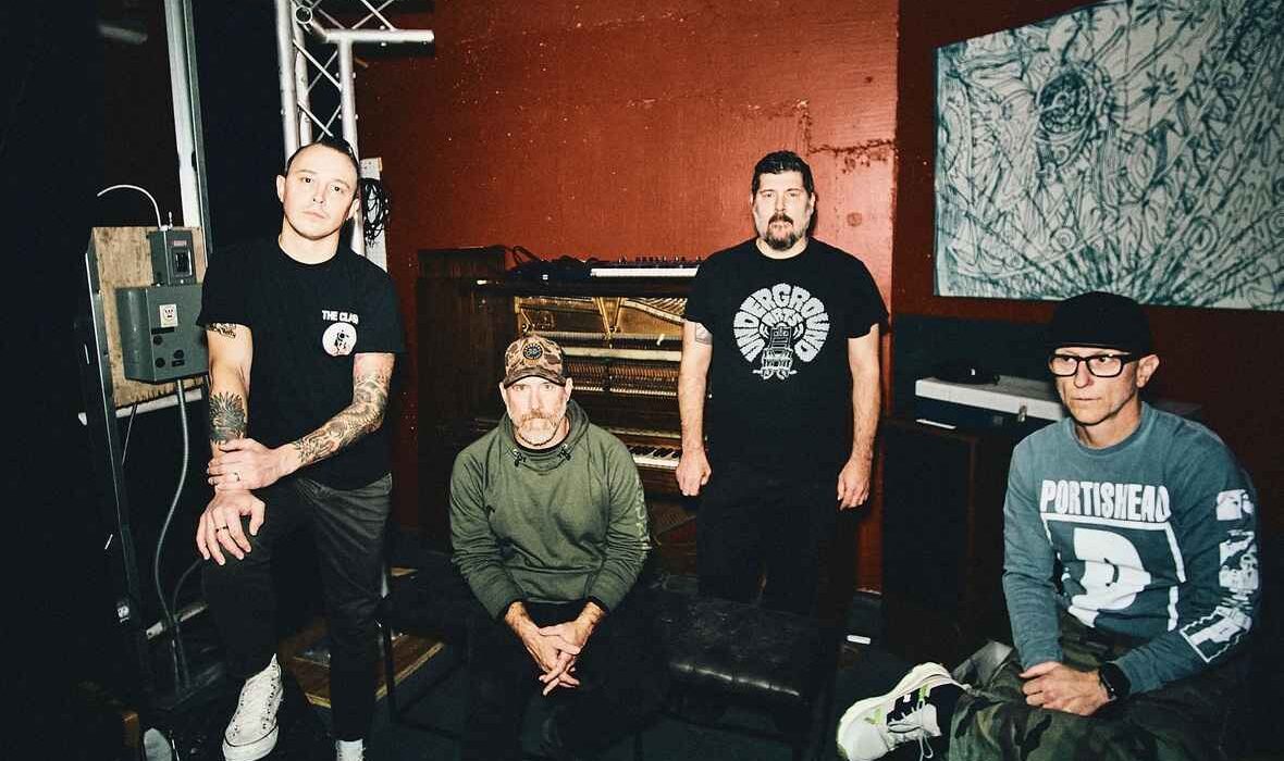 Hot Water Music faz show único no Hangar 110 em junho de 2027