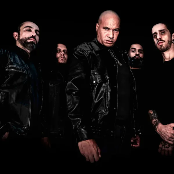 DarkTower abre nova era com “Invasão” e anuncia álbum com forte carga conceitual “DISSENSU”