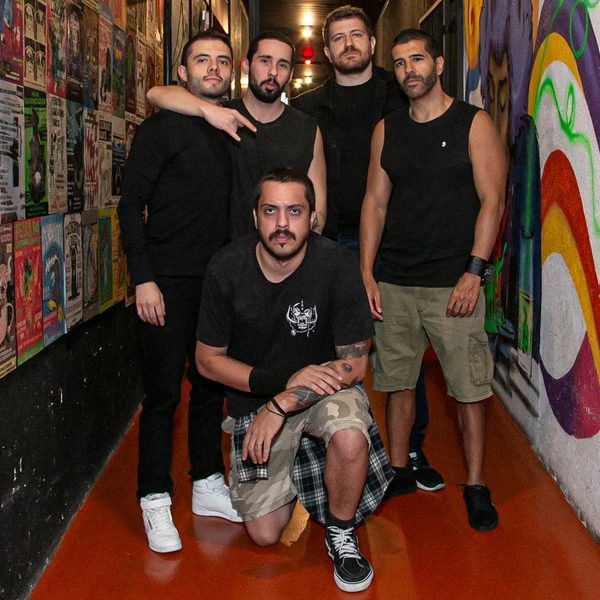 Redstain lança ‘Let The Blood Prevail’ e amplia discurso crítico