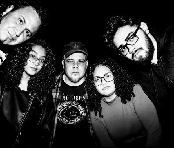 Diva Pop apresenta o show “Quanto Tempo Temos?” com repertório autoral e reflexões sobre o presente