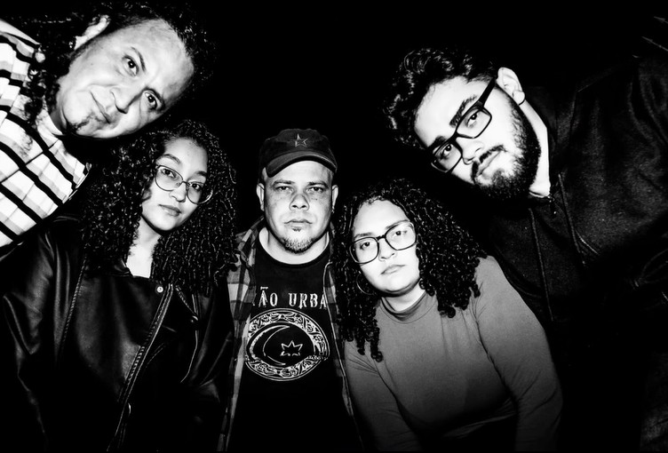 Diva Pop apresenta o show “Quanto Tempo Temos?” com repertório autoral e reflexões sobre o presente