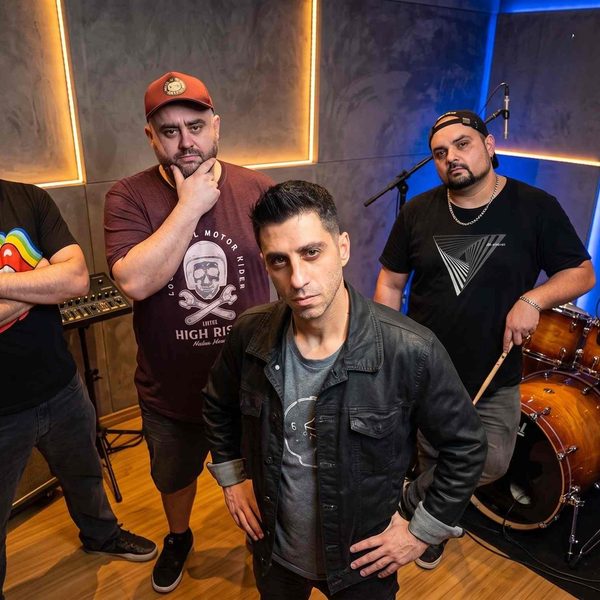 Aditive lança o ábum Algoritmo
