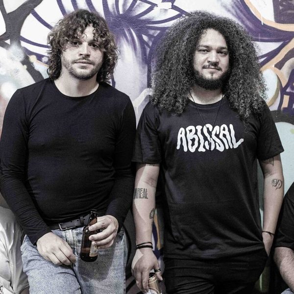 Abissal reflete sobre memórias em dissolução na nova música ‘Ametista’