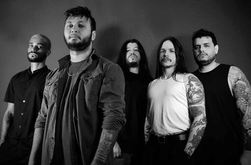 Blakkesis questiona a desumanização e a artificialidade moderna no single e videoclipe de “Plastic Dreams”