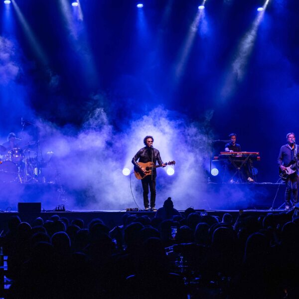 Eagle-Eye Cherry emociona São Paulo com noite repleta de sucessos e conexão genuína com o público no Tokio Marine Hall
