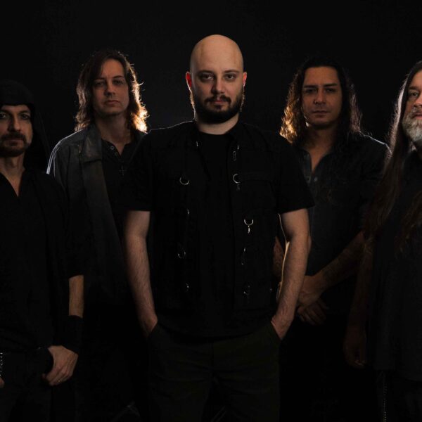 Rise Behavior lança single e clipe de “When Darkness Approaches” inspirado na obra de Mariana Enríquez