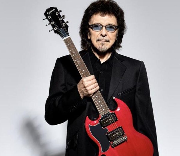 Tony Iommi anuncia novo álbum solo “From The Dark” com Jørn Lande nos vocais