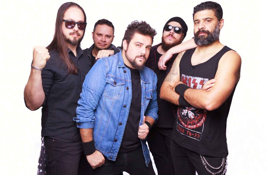 Chicken Rocket lança clipe inspirado nos animes dos anos 80