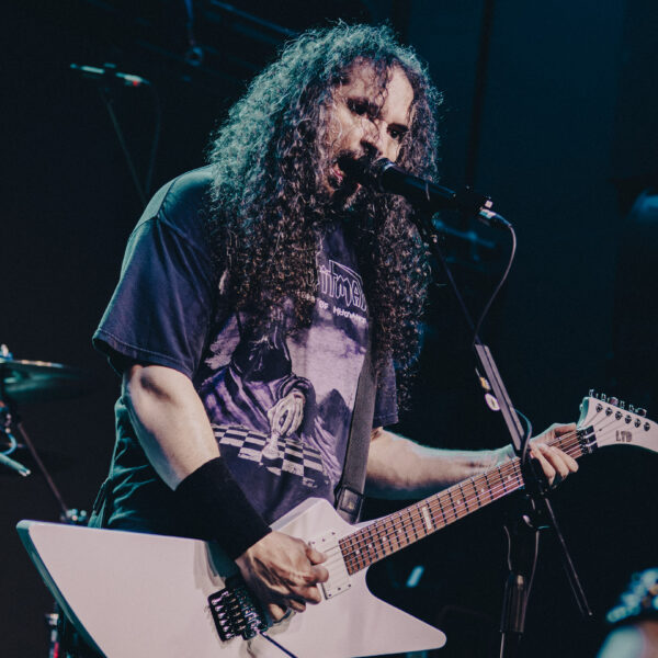 O puro suco do thrash metal: Havok ataca o Manifesto em plena segunda-feira