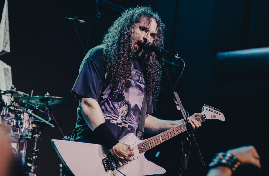 O puro suco do thrash metal: Havok ataca o Manifesto em plena segunda-feira