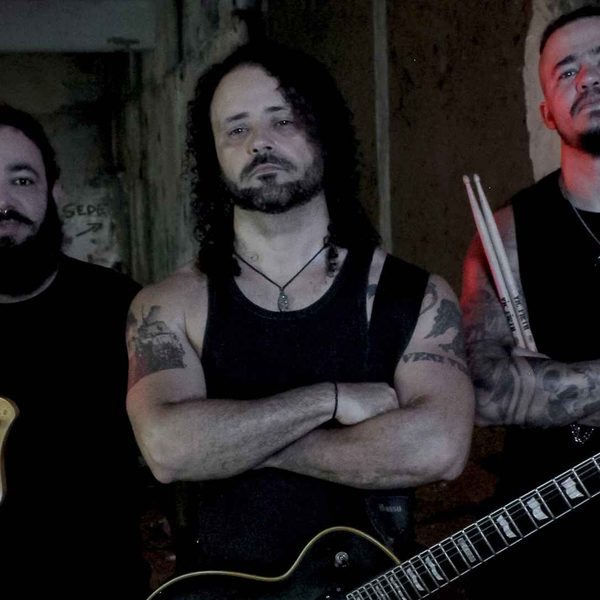 Mãe Serpente: trio de stoner metal lança música que batiza a banda