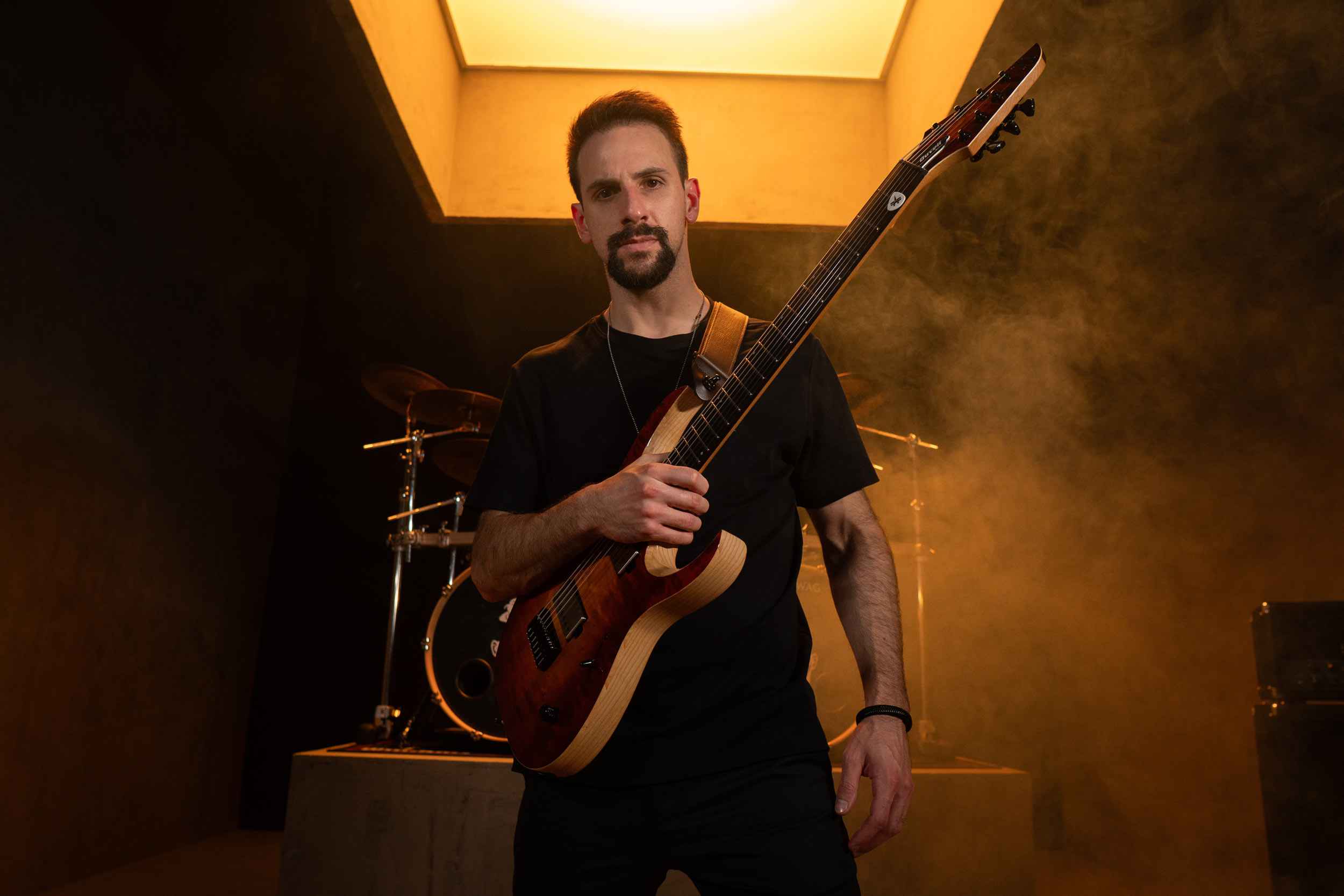 Guitarrista Luiz Toffoli reflete sobre o tempo, a vida e as despedidas no single “Whispers of Time”
