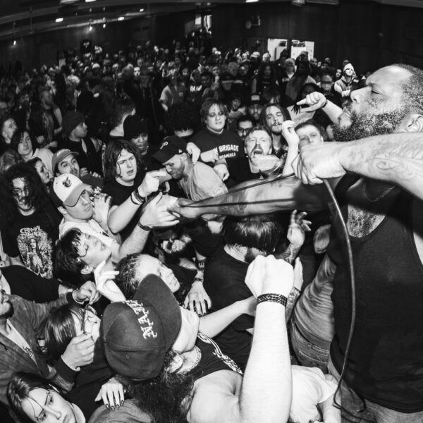 End It estreia no Brasil levando o hardcore de Baltimore para São Paulo