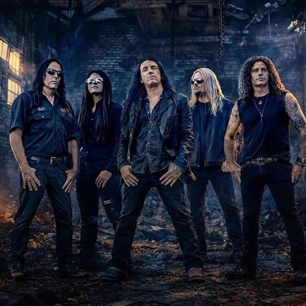 Sanctuary chega ao Brasil após iniciar turnê latino-americana com setlist que celebra quatro décadas de heavy metal