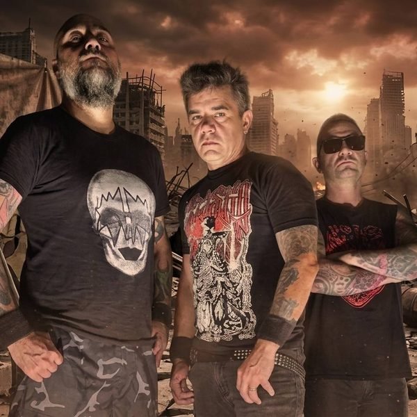 Carniça denuncia censura e remoção do álbum histórico “Rotten Flesh” do YouTube após decisão sobre a capa