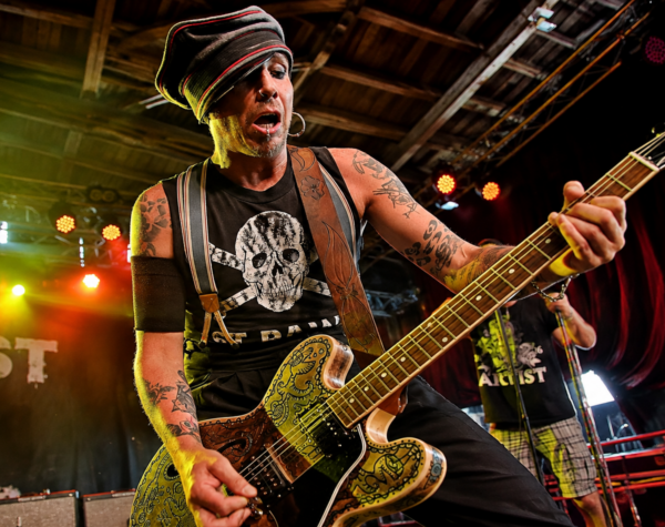 ENTREVISTA | Dregen: uma vida movida a rock’n’roll e energia