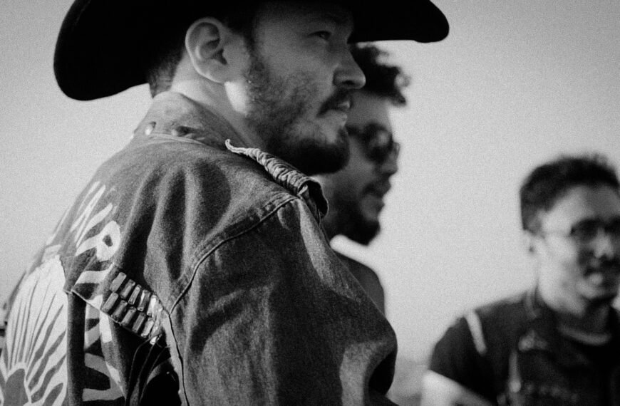 Facção Caipira lança “Vivos” com participação de Drenna e questiona o lugar da arte no rock contemporâneo