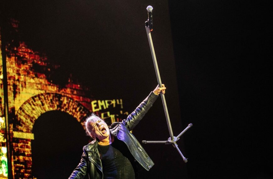 Iron Maiden transforma o frio de São Paulo em uma noite de heavy metal para a história