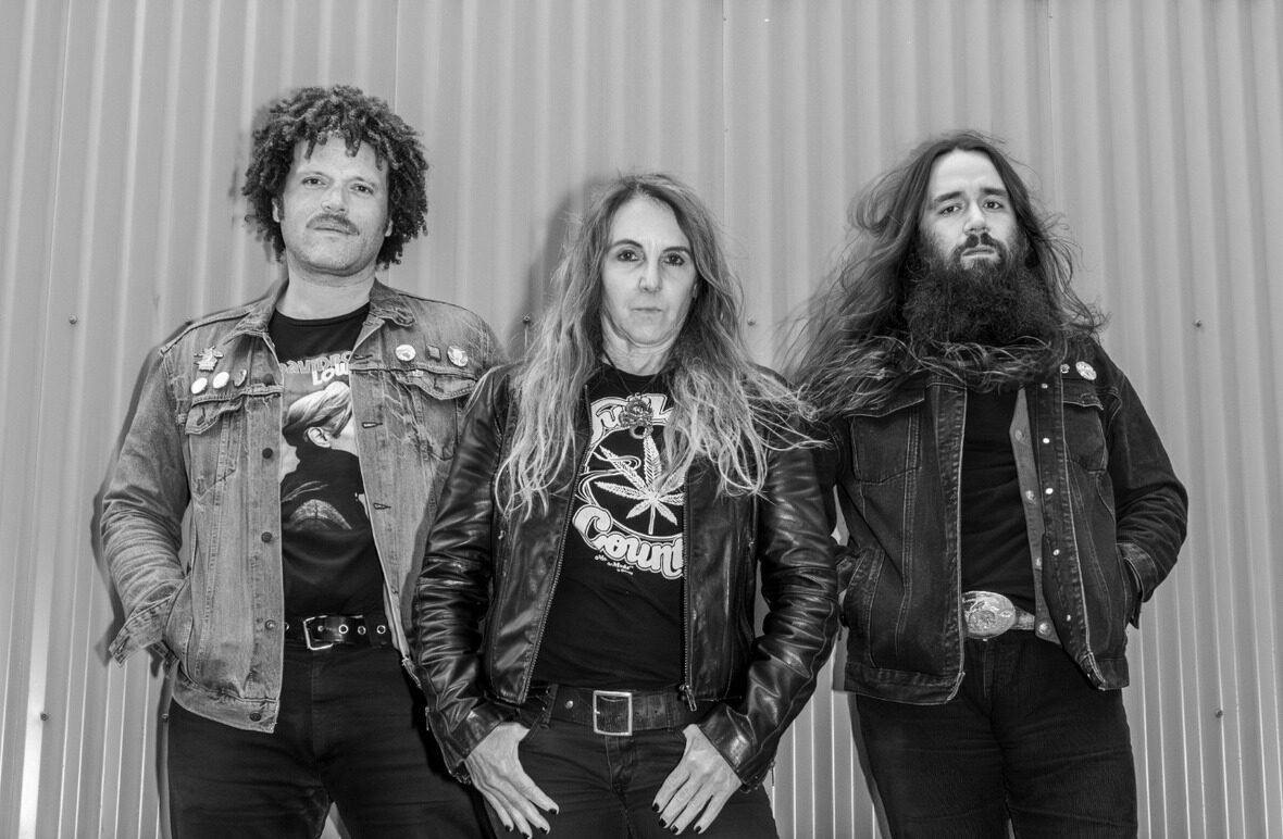 Pioneiro do stoner doom, Acid King volta ao Brasil em 2027