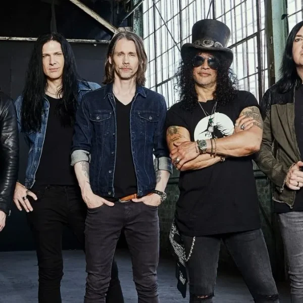 Slash anuncia quatro shows no Brasil com Myles Kennedy & The Conspirators